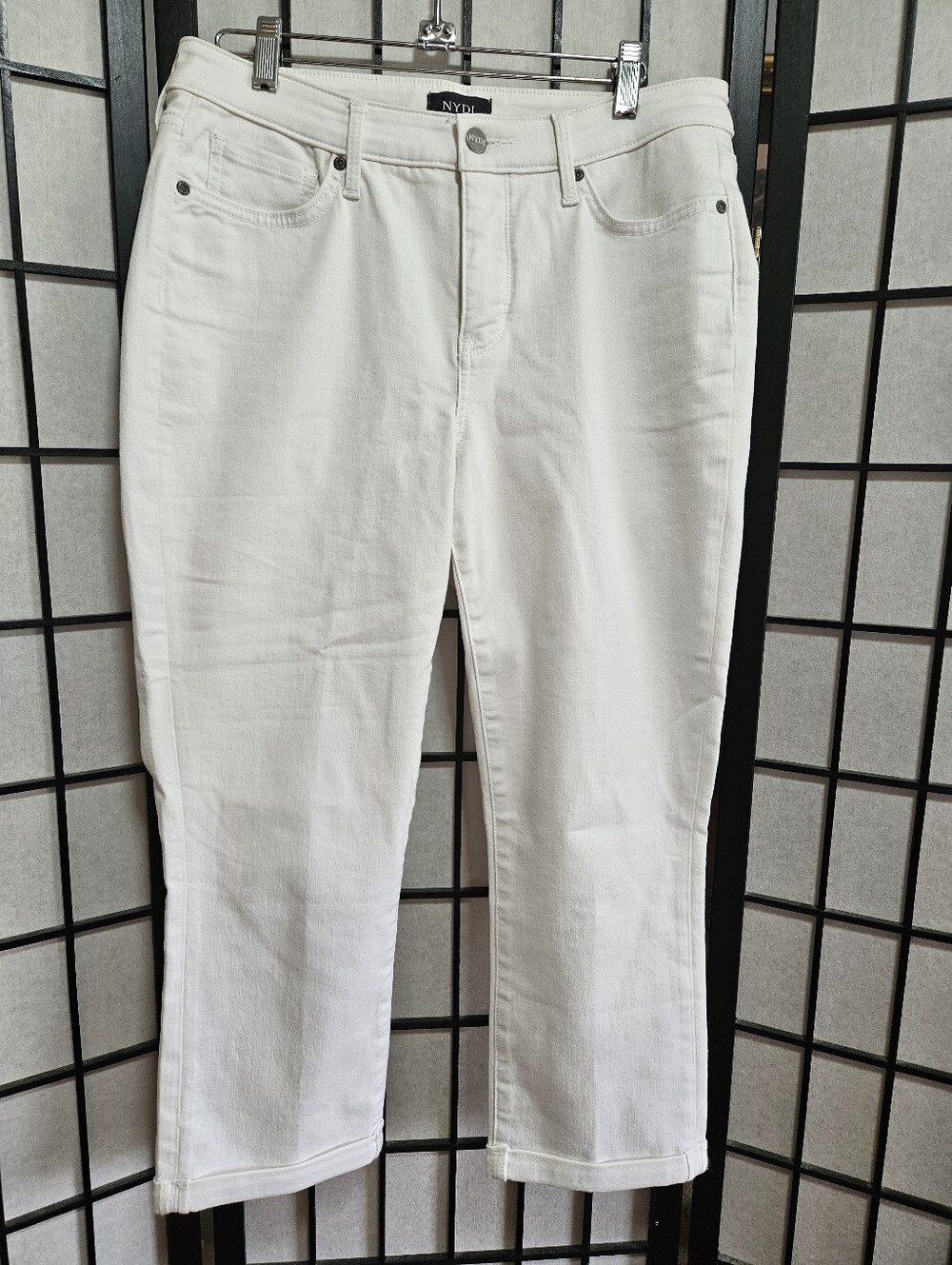 NYDJ Size 8 White Lift Tuck Crop Cuffed Denim Pants